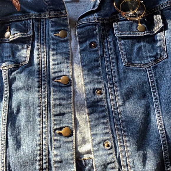 Jean Jacket - Picture 3 of 4